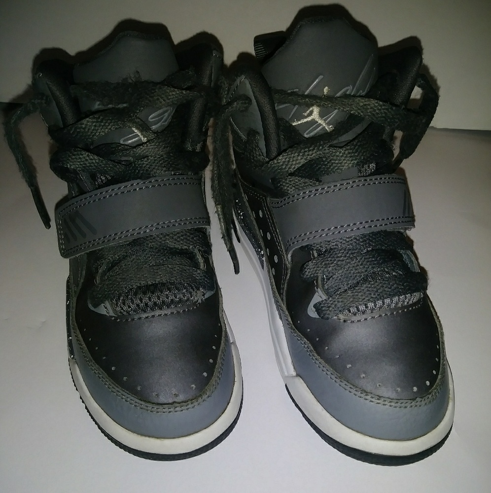 Jordans Sz 11C in gray